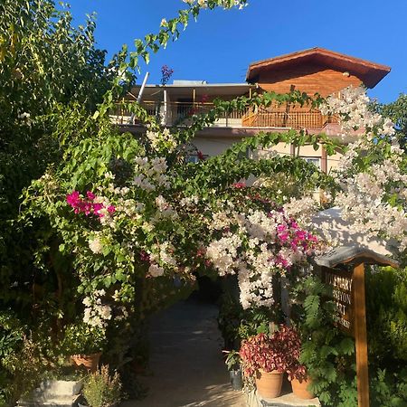 Rosemary Pansiyon Cirali Bagian luar foto